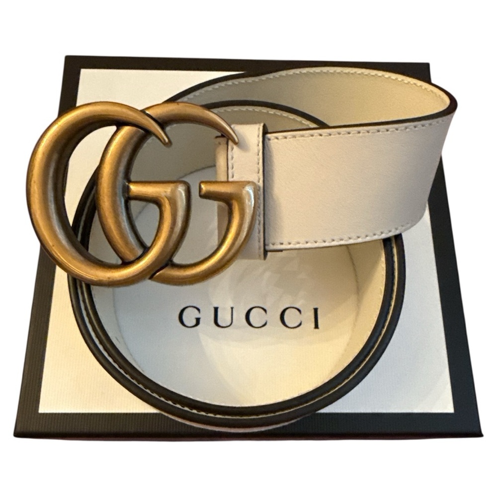 Gucci Cream and Gold Leather Belt with Iconic GG Buckle